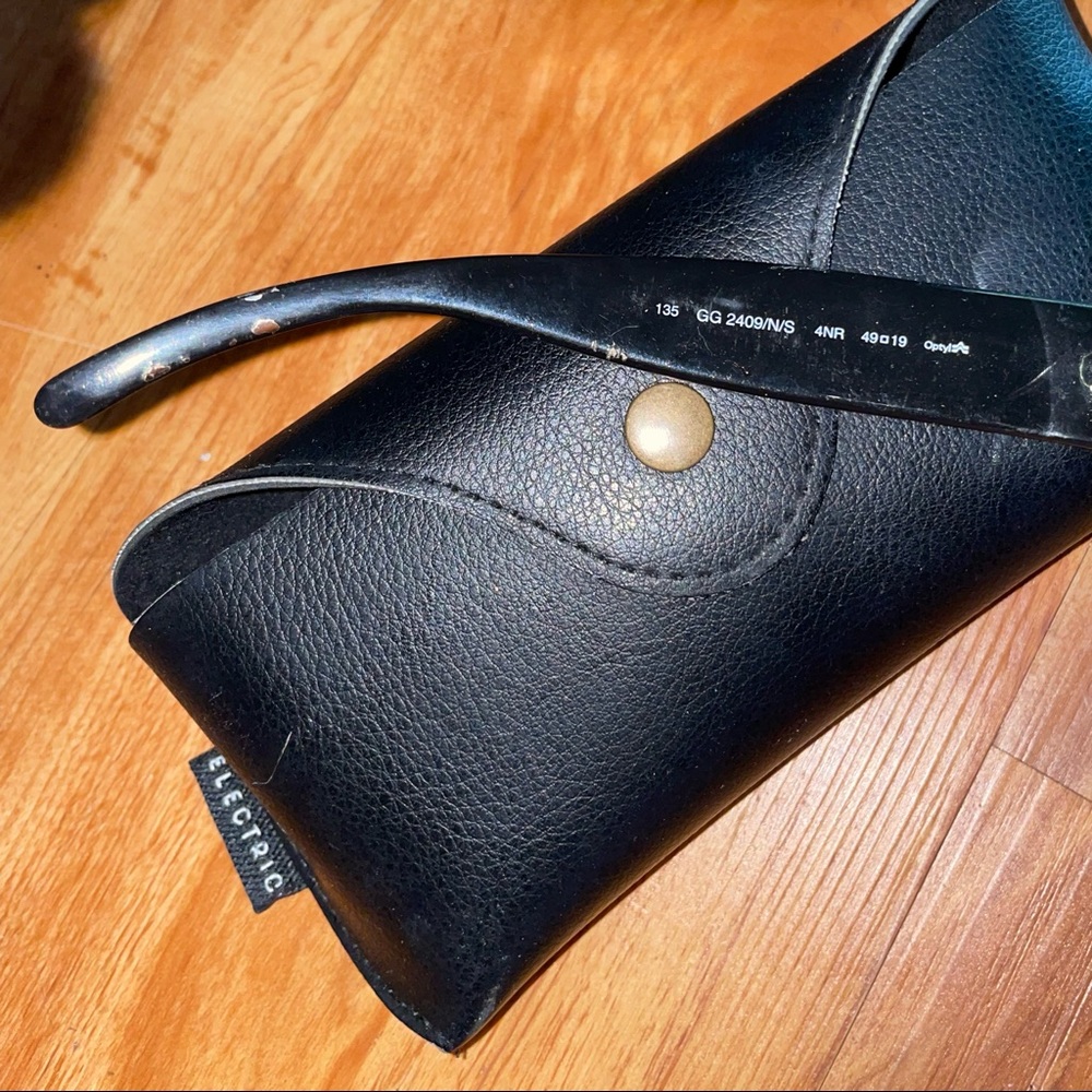 Vintage Gucci Sunglasses - Picture 4 of 6